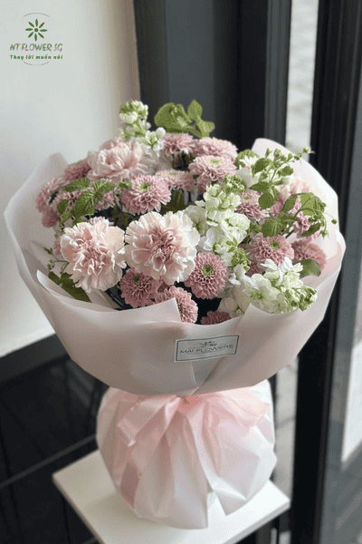 First date tặng hoa gì cho tinh tế